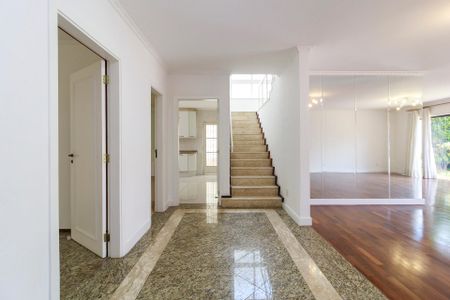 Casa à venda com 320m², 4 quartos e 3 vagasSala