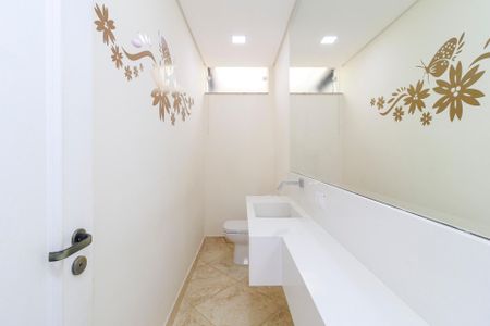 Casa à venda com 320m², 4 quartos e 3 vagasLavabo