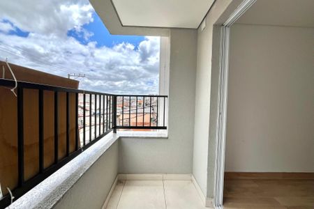 Apartamento para alugar com 38m², 2 quartos e sem vaga Apartamento para alugar com 38m², 2 quartos e sem vagaVaranda