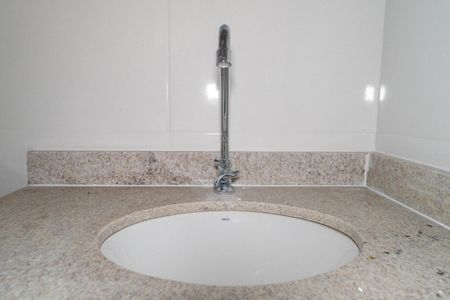 Apartamento para alugar com 35m², 2 quartos e sem vaga Apartamento para alugar com 35m², 2 quartos e sem vagaBanheiro Detalhe