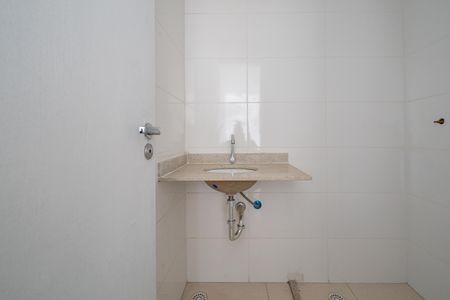 Studio para alugar com 35m², 2 quartos e sem vaga Studio para alugar com 35m², 2 quartos e sem vagaBanheiro