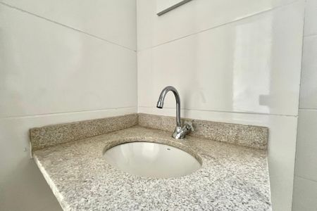 Apartamento à venda com 39m², 2 quartos e sem vagaBanheiro