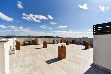 Apartamento à venda com 59m², 2 quartos e 1 vaga Apartamento à venda com 59m², 2 quartos e 1 vagaRooftop