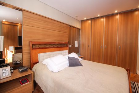 Casa à venda com 142m², 3 quartos e 2 vagasSuíte 1