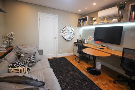 Casa à venda com 142m², 3 quartos e 2 vagasSuíte 2