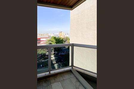 Apartamento à venda com 260m², 3 quartos e 3 vagas Apartamento à venda com 260m², 3 quartos e 3 vagasVaranda Quarto 3 - Suíte