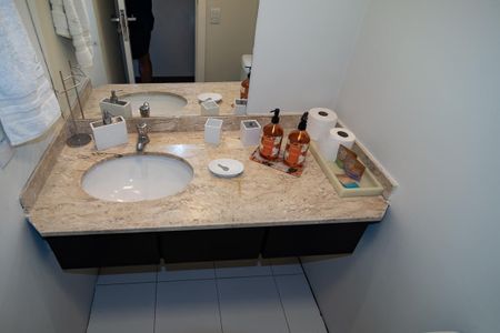 Apartamento à venda com 260m², 3 quartos e 3 vagas Apartamento à venda com 260m², 3 quartos e 3 vagasBanheiro Sala Cobertura