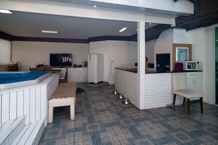 Apartamento à venda com 260m², 3 quartos e 3 vagas Apartamento à venda com 260m², 3 quartos e 3 vagasCobertura Churrasqueira