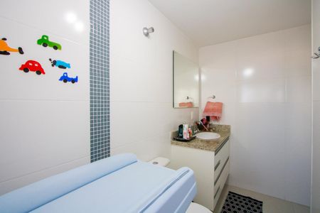 Apartamento à venda com 75m², 3 quartos e 1 vagaBanheiro