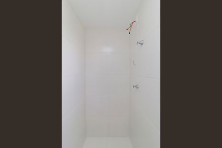 Banheiro de kitnet/studio para alugar com 0 quarto, 24m² em Brooklin, São Paulo