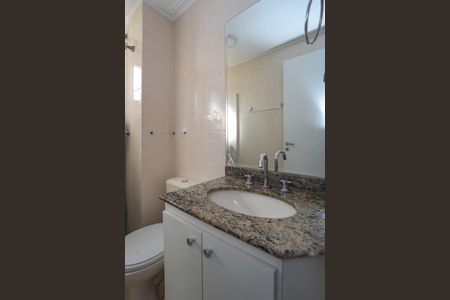 Apartamento à venda com 143m², 3 quartos e 3 vagasBanheiro do quarto 3 Suíte