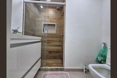 Apartamento para alugar com 160m², 3 quartos e 1 vaga Apartamento para alugar com 160m², 3 quartos e 1 vagaBanheiro