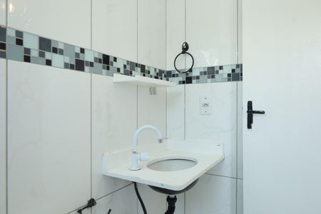 Casa de condomínio à venda com 62m², 2 quartos e 1 vagaBanheiro 1 - Suíte