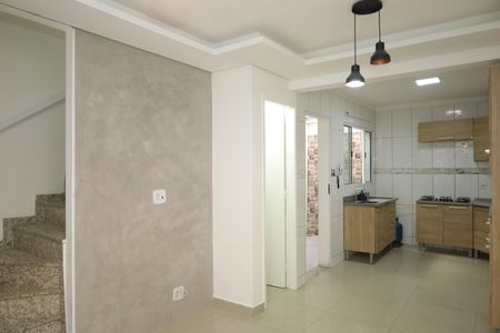 Sala de casa de condomínio à venda com 2 quartos, 62m² em Itaquera, São Paulo