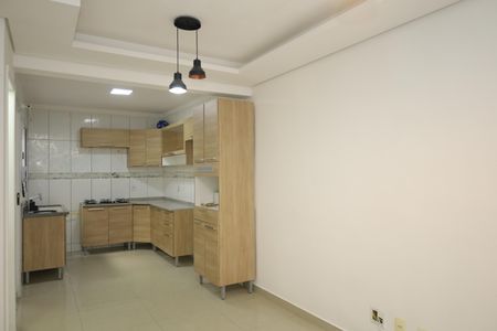 Casa de condomínio à venda com 62m², 2 quartos e 1 vagaSala