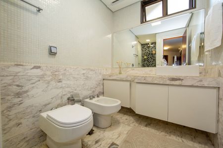 Apartamento à venda com 275m², 4 quartos e 3 vagasBANHEIRO4