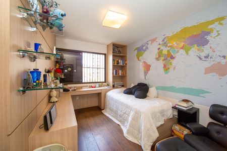 Apartamento à venda com 275m², 4 quartos e 3 vagasQUARTO3