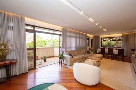 Apartamento à venda com 275m², 4 quartos e 3 vagasSALA