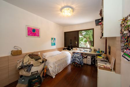 Apartamento à venda com 275m², 4 quartos e 3 vagasQUARTO2