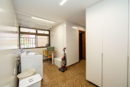 Apartamento à venda com 275m², 4 quartos e 3 vagasAREA DE SERVICO
