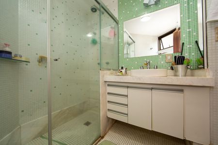 Apartamento à venda com 275m², 4 quartos e 3 vagasBANHEIRO3