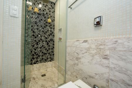 Apartamento à venda com 275m², 4 quartos e 3 vagasBANHEIRO4