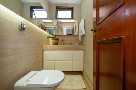 Apartamento à venda com 275m², 4 quartos e 3 vagasBANHEIRO1