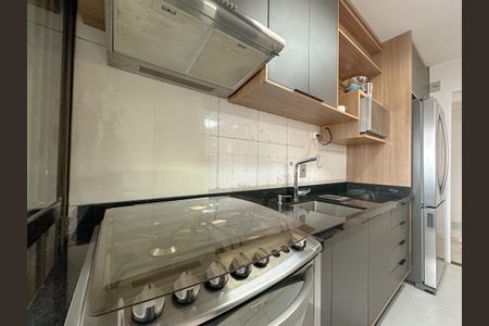 Apartamento à venda com 93m², 4 quartos e 2 vagas Apartamento à venda com 93m², 4 quartos e 2 vagasCozinha