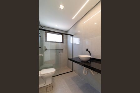 Apartamento à venda com 388m², 4 quartos e 4 vagas Apartamento à venda com 388m², 4 quartos e 4 vagasBanheiro da Suíte 3