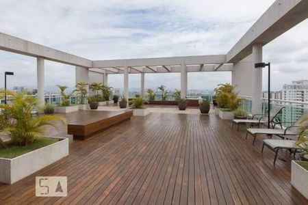 Apartamento à venda com 388m², 4 quartos e 4 vagas Apartamento à venda com 388m², 4 quartos e 4 vagasÁrea comum - Terraço