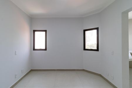 Apartamento à venda com 388m², 4 quartos e 4 vagas Apartamento à venda com 388m², 4 quartos e 4 vagasCopa