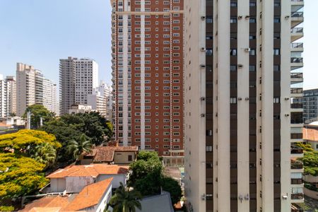 Apartamento à venda com 388m², 4 quartos e 4 vagas Apartamento à venda com 388m², 4 quartos e 4 vagasVista da Suíte 4
