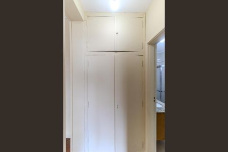 Apartamento à venda com 65m², 1 quarto e 1 vaga Apartamento à venda com 65m², 1 quarto e 1 vagaArmário