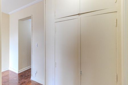Apartamento à venda com 65m², 1 quarto e 1 vaga Apartamento à venda com 65m², 1 quarto e 1 vagaArmário
