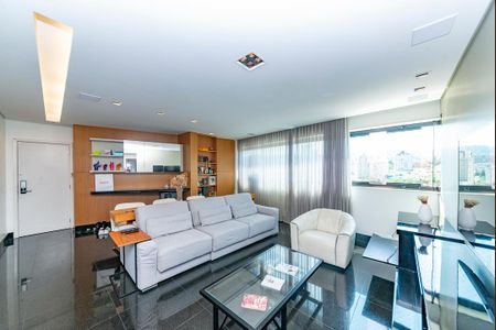 Apartamento à venda com 103m², 2 quartos e 2 vagasSala