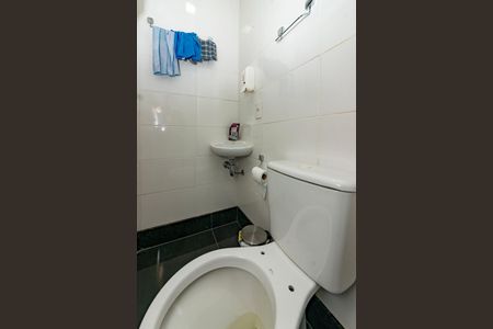 Apartamento à venda com 103m², 2 quartos e 2 vagasBanheiro de serviço