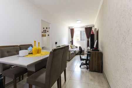 Sala de apartamento à venda com 2 quartos, 60m² em Conjunto Residencial José Bonifácio, São Paulo