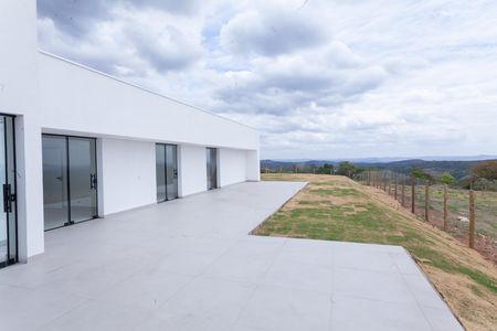 Quintal de casa de condomínio à venda com 4 quartos, 305m² em Casa Branca, Brumadinho