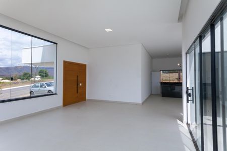 sala de casa de condomínio à venda com 4 quartos, 305m² em Casa Branca, Brumadinho