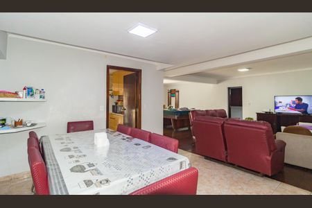 Casa para alugar com 400m², 3 quartos e 2 vagas Casa para alugar com 400m², 3 quartos e 2 vagasSala de Almoço