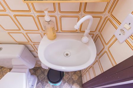 Casa para alugar com 400m², 3 quartos e 2 vagas Casa para alugar com 400m², 3 quartos e 2 vagasBanheiro - Quintal