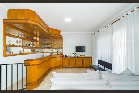 Casa para alugar com 400m², 3 quartos e 2 vagas Casa para alugar com 400m², 3 quartos e 2 vagasSala de Estar