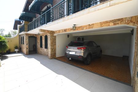 Casa à venda com 270m², 3 quartos e 4 vagasGaragem