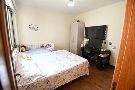 Casa à venda com 270m², 3 quartos e 4 vagasQuarto 2