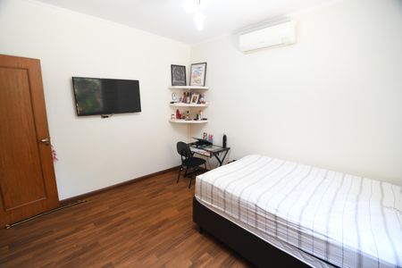 Casa à venda com 270m², 3 quartos e 4 vagasQuarto 3