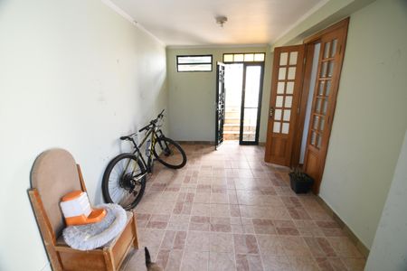 Casa à venda com 270m², 3 quartos e 4 vagasSaleta