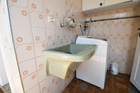 Casa à venda com 270m², 3 quartos e 4 vagasÁrea de Serviço