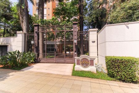 Apartamento à venda com 260m², 4 quartos e 4 vagasFachada