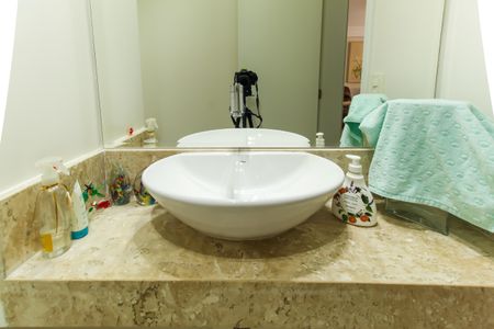 Apartamento à venda com 260m², 4 quartos e 4 vagasLavabo