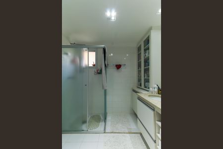 Apartamento à venda com 260m², 4 quartos e 4 vagasBanheiro da Suíte 4